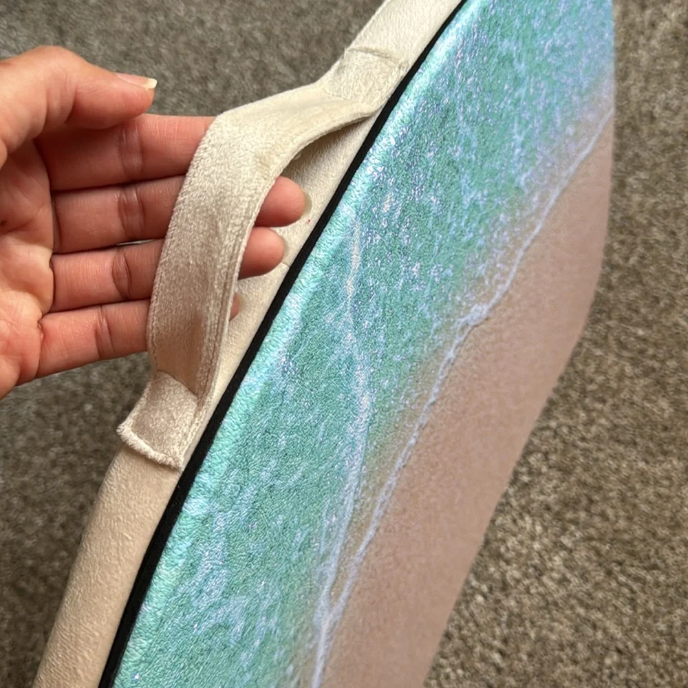 NWOT Beach Scene Laptop Stand